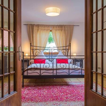 Epa Apartment - Espana Style 鲁斯特 外观 照片